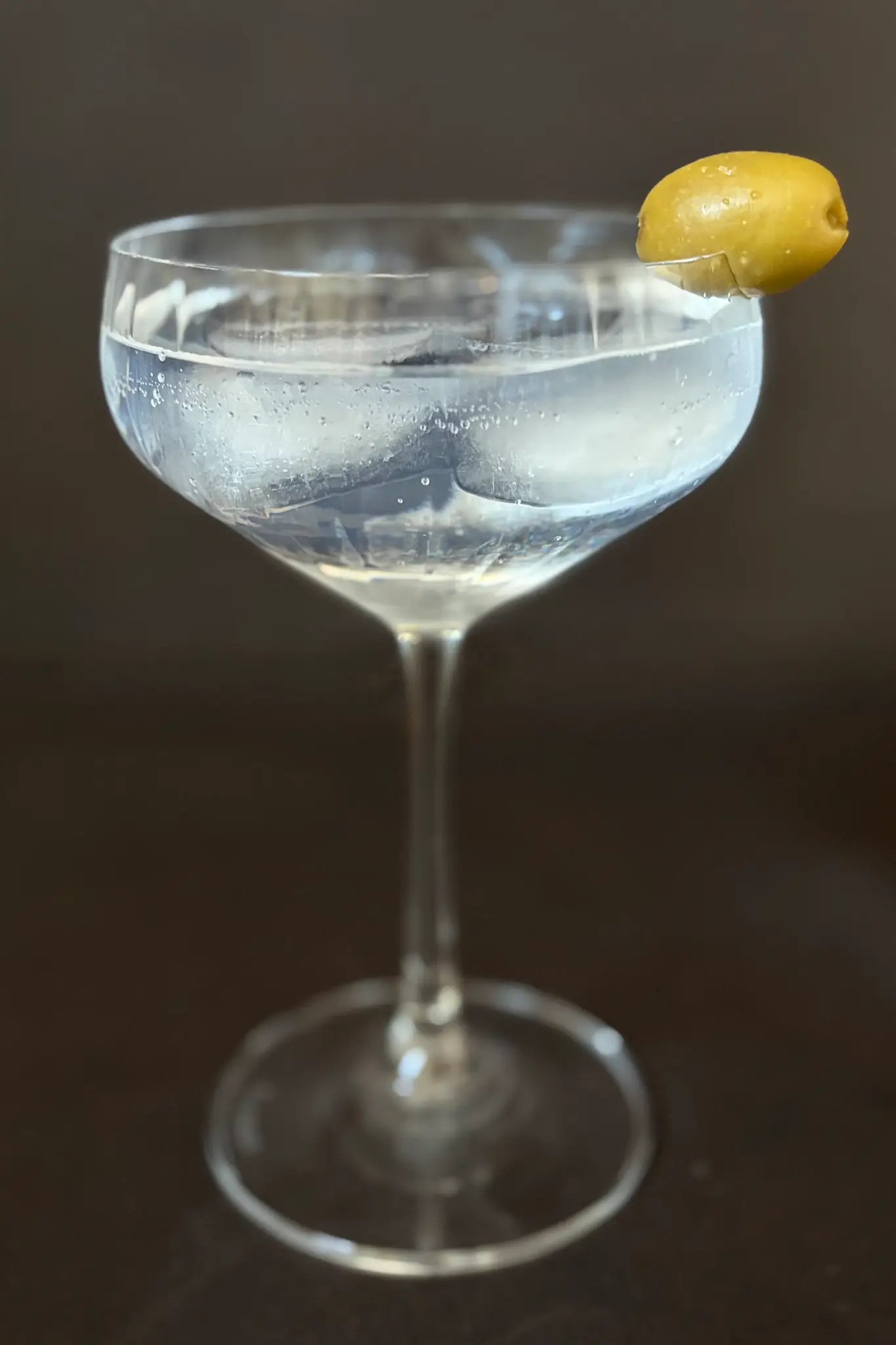 oli-drink-cocktail-oli-tonic